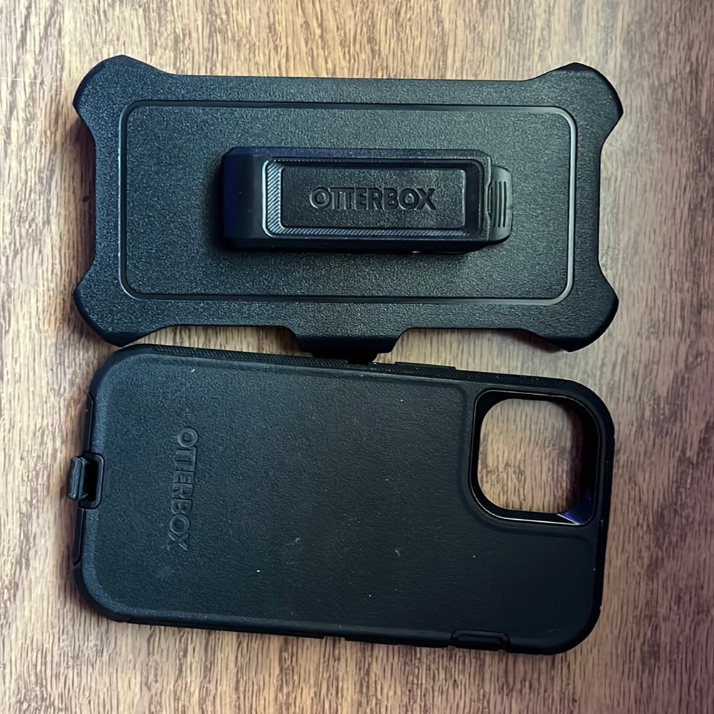 otter box case with clip for iPhone 13